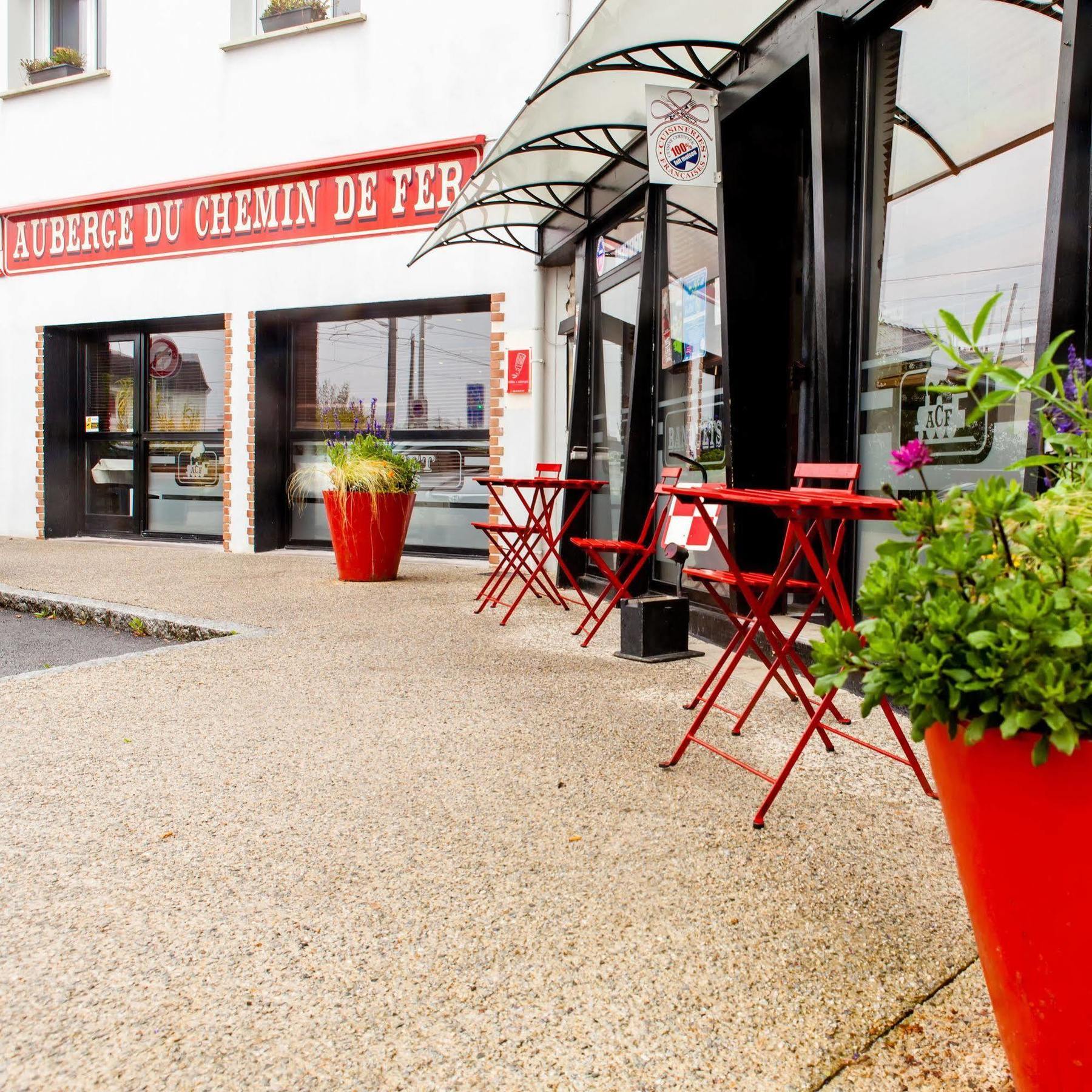 Appartements De L'Auberge Du Chemin De Fer Lanester Buitenkant foto